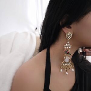 Pihu Handcarved earing