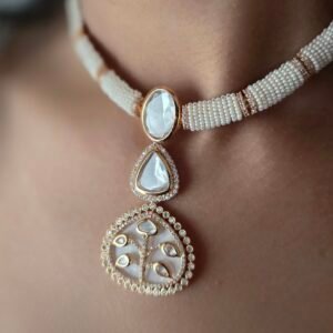 Amelia pearl choker/necklace