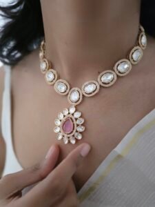 rose-polki-necklace