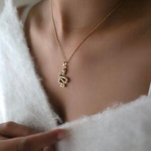 Vivian delicate necklace