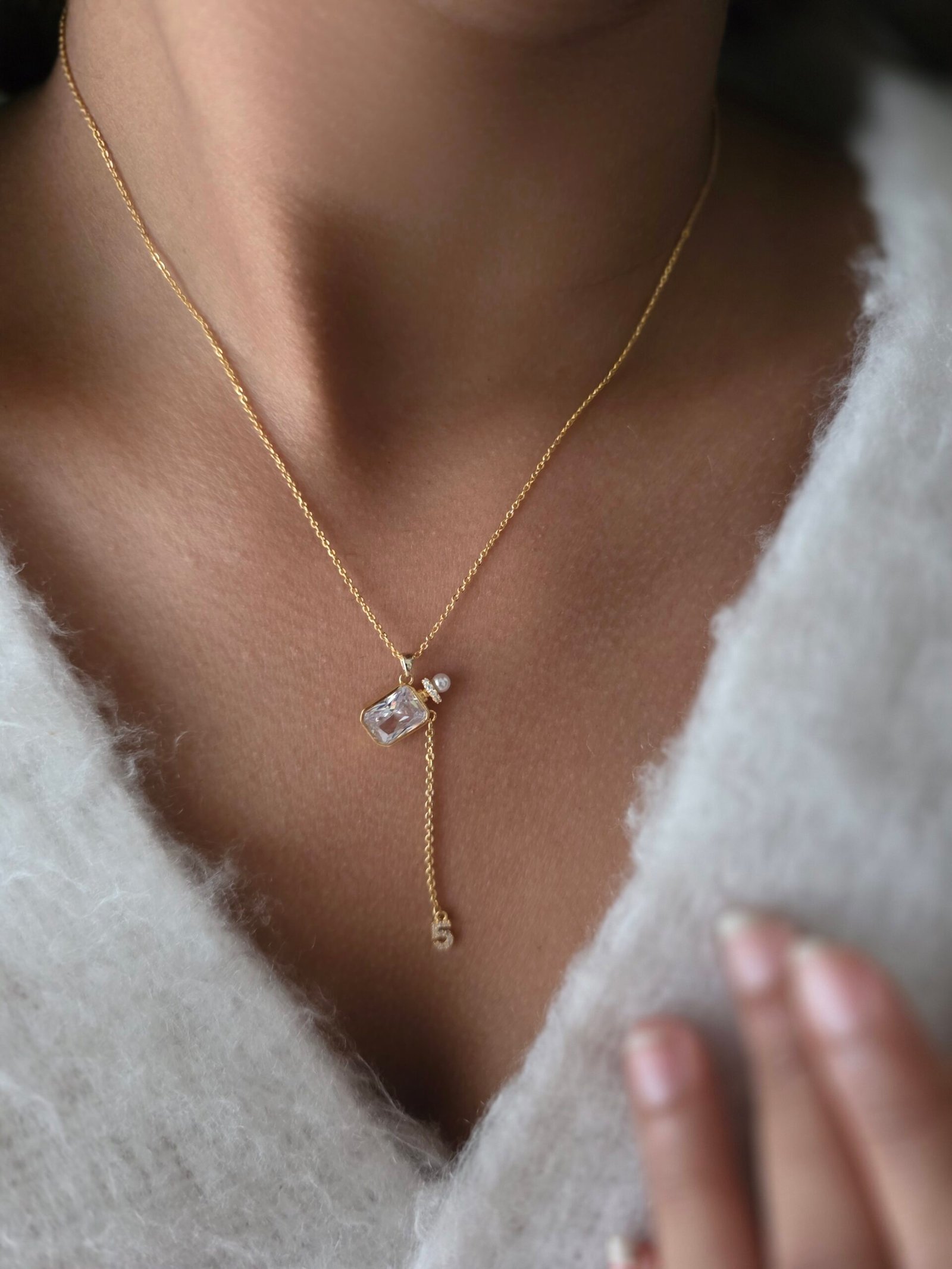 margaret-delicate-necklace