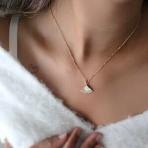 Elenor delicate necklace