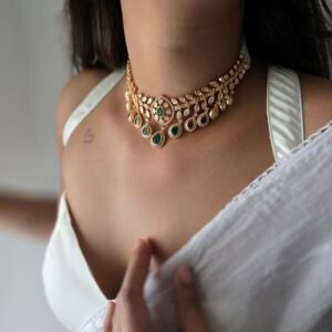 Avira polki choker